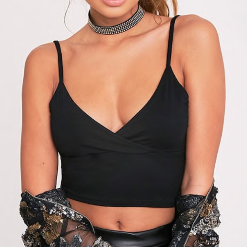 Black crop top!